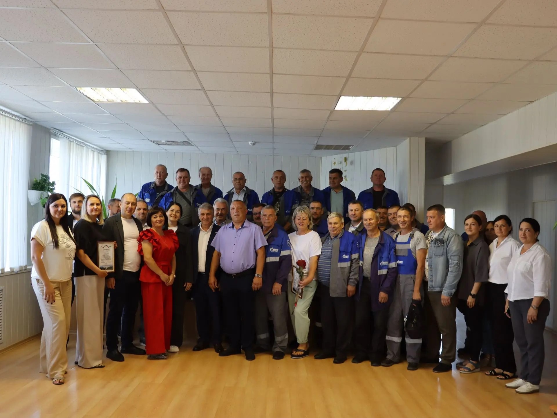С Днём работников нефтяной и газовой промышленности!.