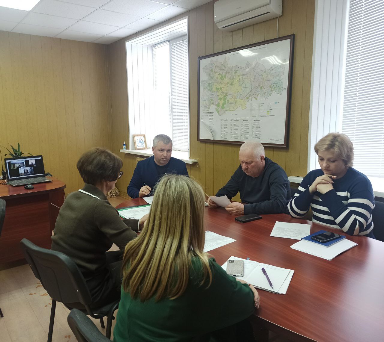 «Контроль соблюдения трудового законодательства: заседание межведомственной комиссии в Чернянском муниципальном округе».