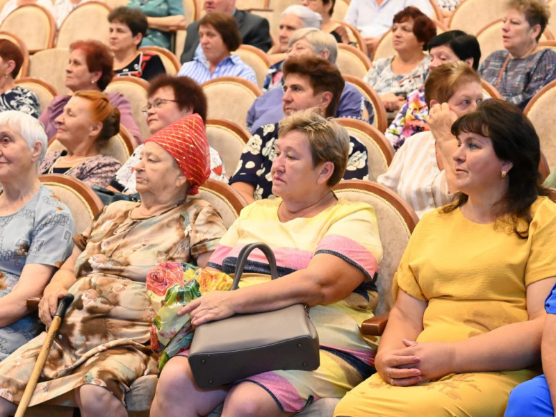 День работников торговли.